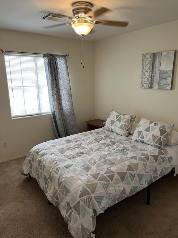 Vic'S 3 Bedroom 4Beds & Pool Centrally Located! Las Vegas Zewnętrze zdjęcie